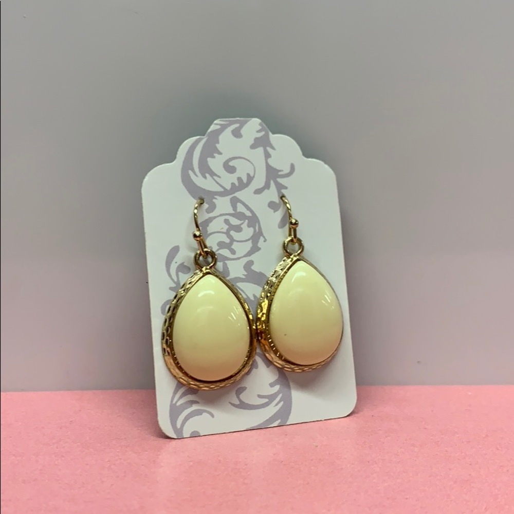 5/$25 Brand new statement earrings